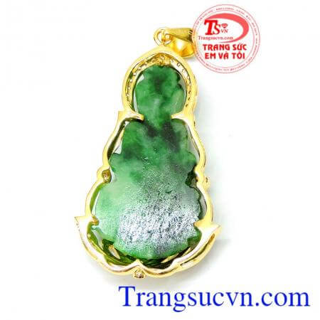 Mặt quan âm jadeite đeo an lành bọc vàng 14k chất lượng sáng bóng deo gặp nhiều may mắn đem lại bình an hợp phong thủy
