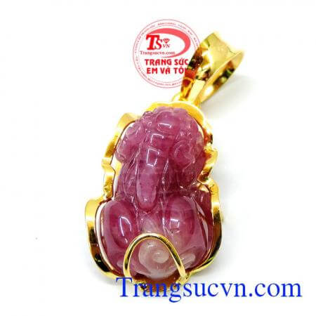 Mặt tỳ hưu ruby đem lại công danh