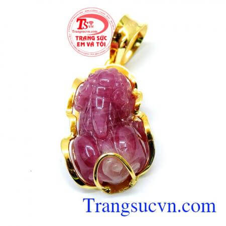 Mặt tỳ hưu ruby đem lại công danh