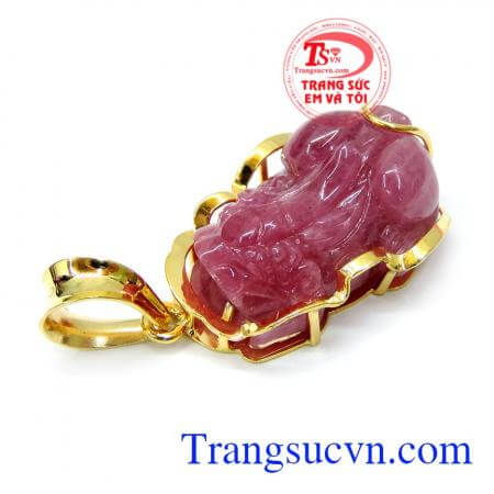 Mặt tỳ hưu bọc vàng 14k, Tỳ hưu ruby mông to may mắn 14k 