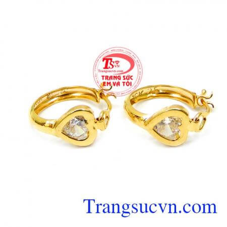 Hoa tai trái tim 10k đính đá xinh xắn bằng vàng, chất liệu vàng 10k sáng bóng.