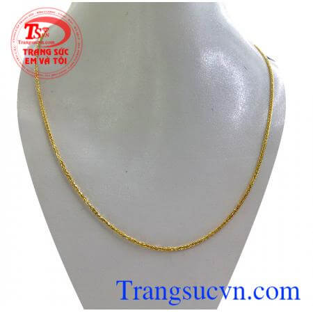 Là món quà ý nghĩa dành tặng người vợ đầu ấp, tay gối của mình. Vợ là niềm vui hạnh phúc cho chồng và con.