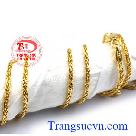 Là món quà ý nghĩa dành tặng người vợ đầu ấp, tay gối của mình. Vợ là niềm vui hạnh phúc cho chồng và con.