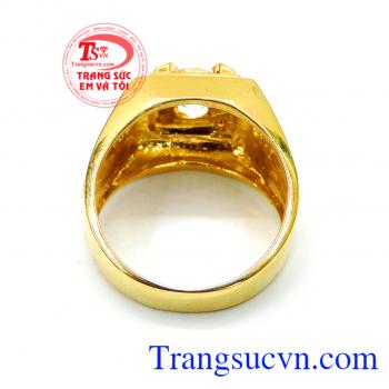 Nhẫn nam vàng tây gắn kim cương là món quà ý nghĩa dành tặng bạn nam