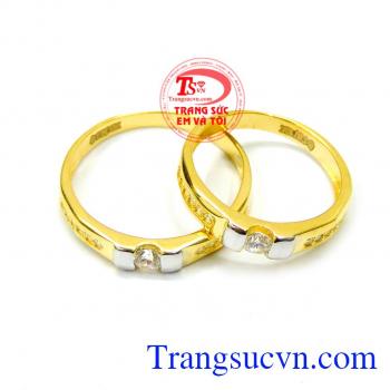 Đôi nhẫn cưới món quà hạnh phúc thể hiện sự gắn bó, hạnh phúc của 2 vợ chồng