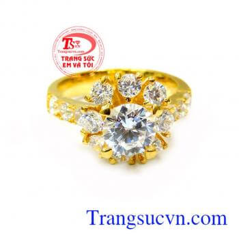 Nhẫn nữ đính đá quý phái thiết kế tinh tế sang trọng đeo nữ tính sang trọng hợp thời trang.