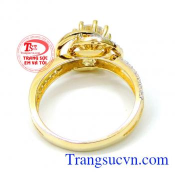 Được nhiều người ưa chuộng , tin tưởng sự dụng trong nhiều năm. Nhẫn nữ vàng 10k thiết kế đẹp