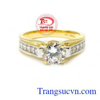 Nhẫn nữ được thiết kế duyên dáng đẹp, tinh xảo.