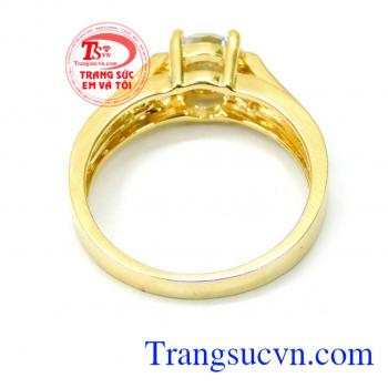 Bảo hành chu đáo. Nhẫn nữ vàng mẫu đẹp