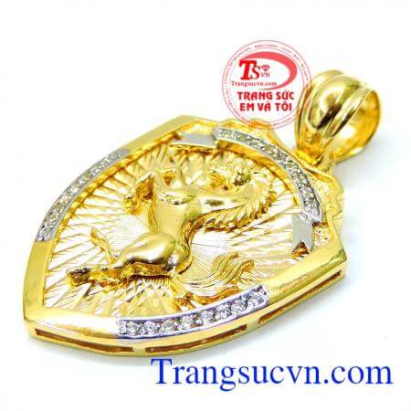 Được nhiều người ưa chuộng , tin tưởng sự dụng trong nhiều năm . Trong nước và ngoài nước , bảo hành chu đáo . Mặt vàng nam ngựa công danh