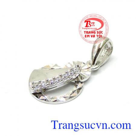 Mặt nữ vàng trắng đẹp