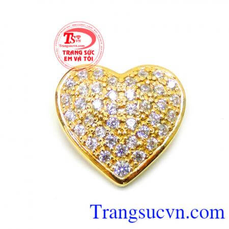 Mặt trái tim vàng 18k được thiết kế tinh tế xinh xắn đẹp mặt nữ trái tim vàng dính đá đáng yêu được làm trên chất liệu vàng 18k sáng bóng