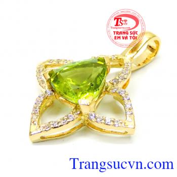 Mặt nữ peridot 18k mệnh mộc