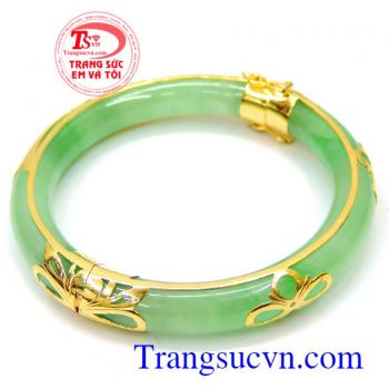 Vòng jadeite đeo hợp mệnh