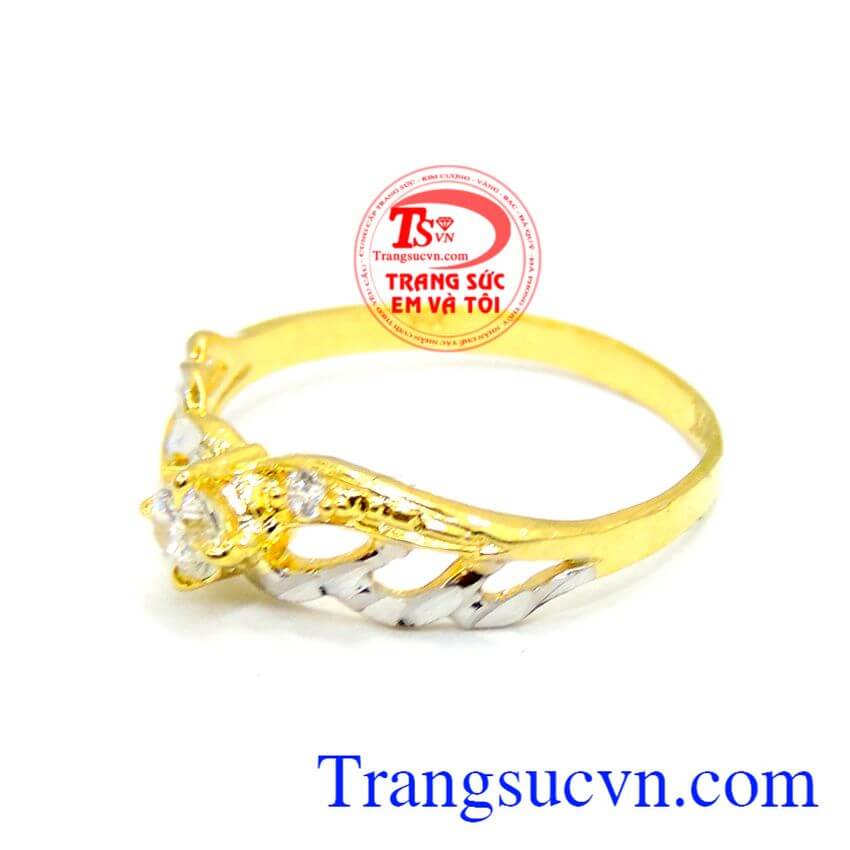 Nhẫn nữ vàng tây,được thiết kế tinh tế. Nhẫn vàng chắp cánh tình yêu
