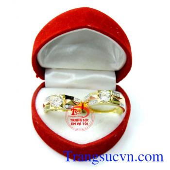 Nhẫn cưới kim cương 18k