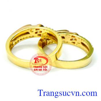 Nhẫn cưới chế tác đẹp nhập khẩu nguyên chiếc