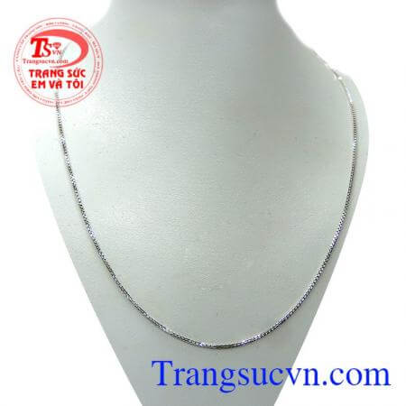 Dây chuyền vàng đeo hợp thời trang, sang trọng khách hàng ưa chuộng và bình chọn nhiều năm liền đối với sản phẩm dây chuyền vàng