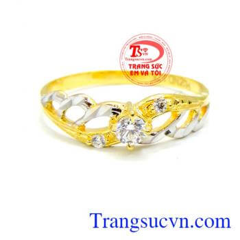 Nhẫn vàng chắp cánh tình yêu