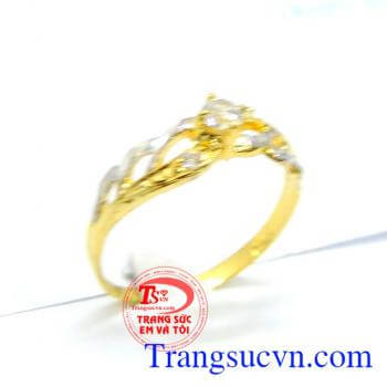 Nhẫn vàng chắp cánh tình yêu nhẫn nữ bảo hành 6 tháng giao toàn quốc, thanh toán an toàn. Nhẫn vàng chắp cánh tình yêu