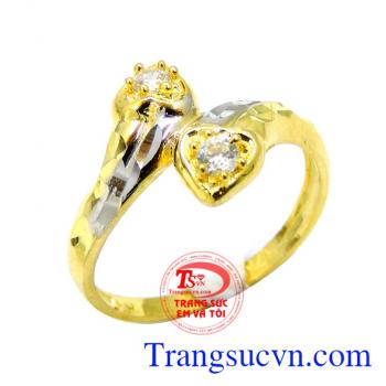 Nhẫn vàng sức sống với ý tưởng từ bản năng sinh tồn và luôn hướng thiện và tìm kiếm hạnh phúc cho cuộc sống tốt đẹp hơn. Nhẫn vàng sức sống