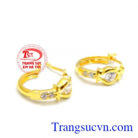 Hoa tai vàng dành cho nữ, bông tai xinh xắn thanh lịch.