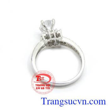 Nhẫn nữ vàng trắng 18k 750 màu sắc bền đẹp,sáng. Nhẫn nữ 18k vàng trắng