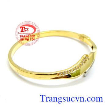 Vòng tay vàng sang trọng dành cho nữ.