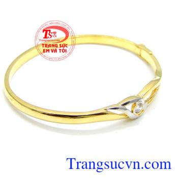Vòng tay vàng sang trọng dành cho nữ.