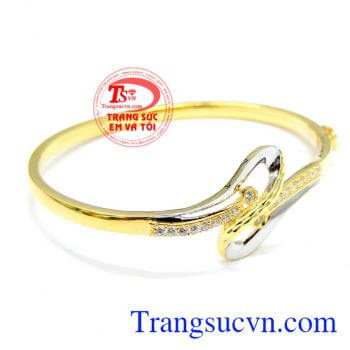 Vòng tay vàng sang trọng dành cho nữ,vòng tay vàng đeo hợp thời trang. 