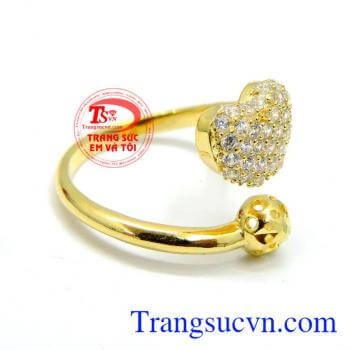 Nhẫn nữ vàng tây,được thiết kế tinh tế. Nhẫn vàng trái tim mới
