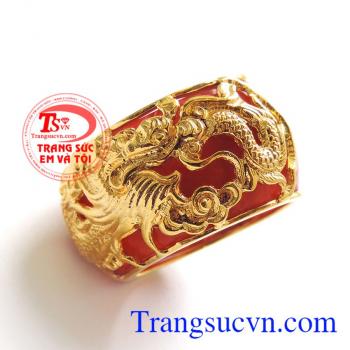 Nhẫn ngọc vàng 18k