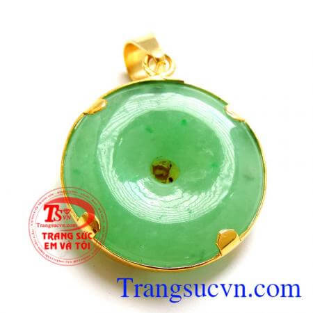 Mặt ngọc đồng su phù hợp cho người mệnh mộc và mệnh hỏa