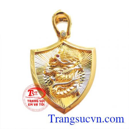 Mặt dây vàng rồng uy lực, Rông là biểu tượng của sự sung túc,Thể hiện sự giàu sang và phú quý, Rồng là 1 trong 12 con giáp và trong tứ linh. và còn nhiều ý nghĩa nữa.