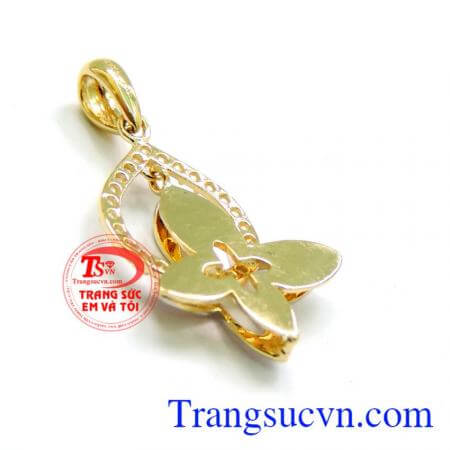 Mặt dây chuyền hoa cách điệu