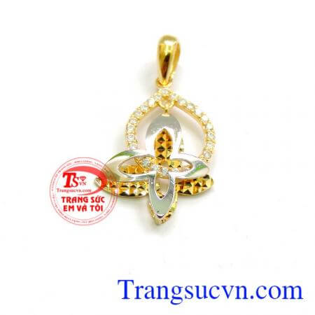 Mặt dây chuyền hoa cách điệu