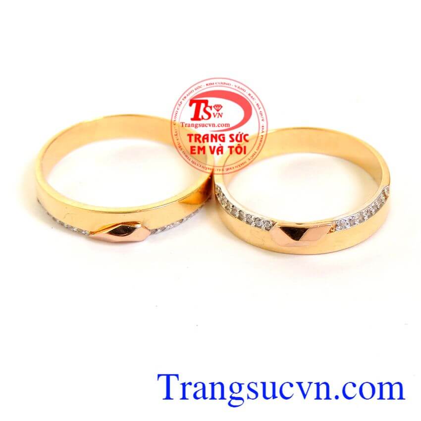 Nhẫn cưới vàng được ưa chuộng hàng đầu việt nam, nhẫn cưới khắc chữ miễn phí