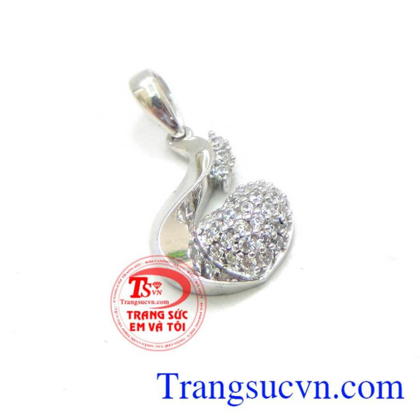 Mặt dây vàng trắng sáng bóng