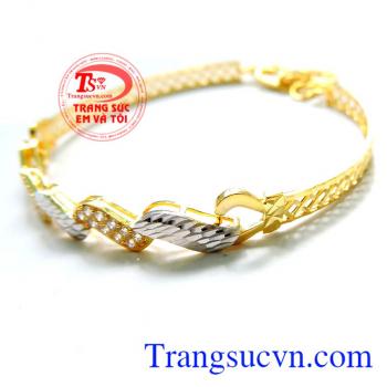 Lắc dành riêng cho phái đẹp bảo hành 6 tháng. Lắc vàng nữ đẹp vàng