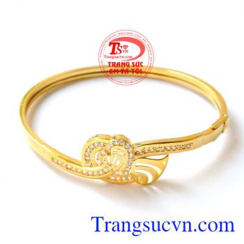 Chiếc Vòng Trái tim biết yêu Vòng tay vàng quý phái dành cho nữ,vòng tay vàng chất lượng đảm bảo uy tín.