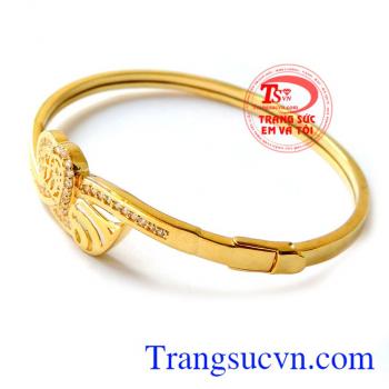 Khách hàng ưa chuộng nhiều năm, có kiểm định vàng, bảo hành 6 tháng. Vòng Trái tim biết yêu