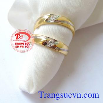 Cặp đôi hạnh phúc