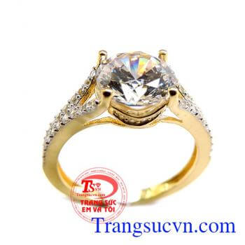 Chiếc nhẫn nữ vàng tinh