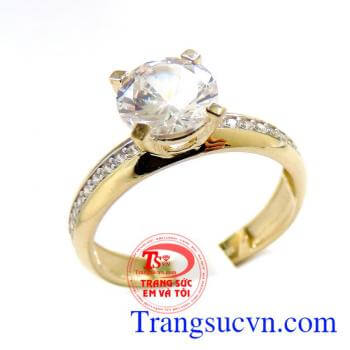 Nhẫn nữ là món quà ý nghĩa dành cho phái đẹp. Nhẫn nữ may mắn vàng