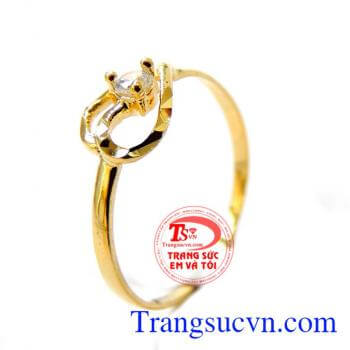 Nhẫn nữ bảo hành 6 tháng giao toàn quốc, thanh toán an toàn. Nhẫn công danh vàng