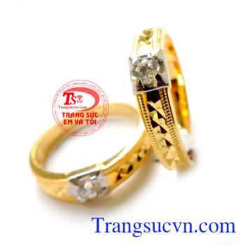 Nhẫn cưới may mắn nhiều