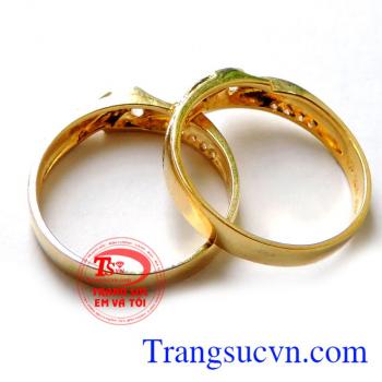 Nhẫn cưới đẹp vàng tây