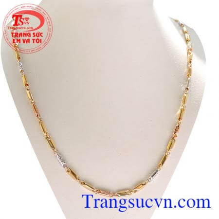 Dây chuyền nam vàng hai màu 18k là món quà ý nghĩa dành tặng bạn nam trong các dịp đặc biệt