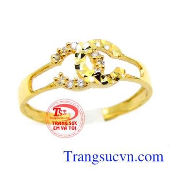 Nhẫn nữ bảo hành 6 tháng giao toàn quốc, thanh toán an toàn. Nhẫn nữ vàng kiểu điệu.