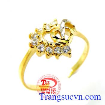 Nhẫn trái tim nữ vàng lồng